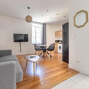 Appartement Moderne , Centre Historique, Trévoux